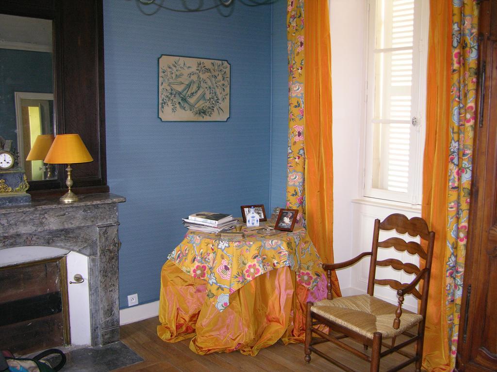 Château des Lutz Daon Extérieur photo