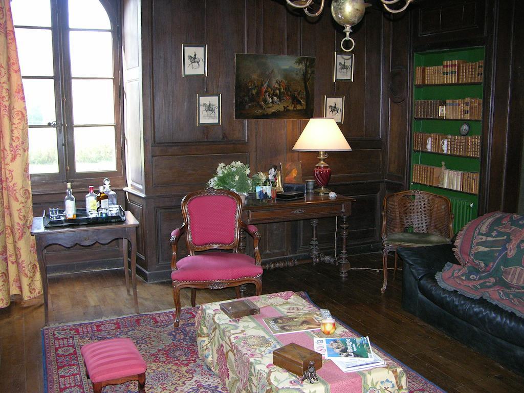 Château des Lutz Daon Extérieur photo