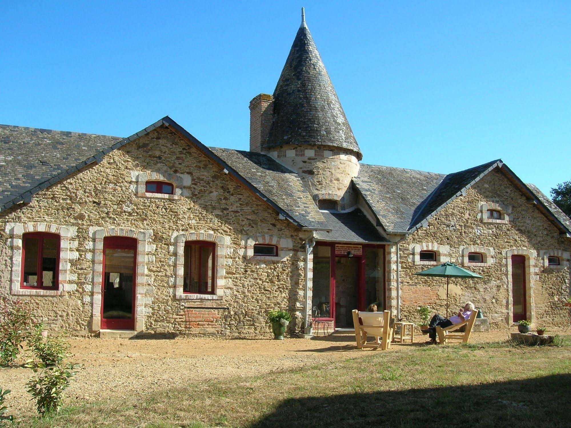 Château des Lutz Daon Extérieur photo