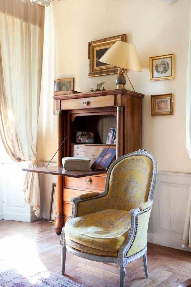 Château des Lutz Daon Extérieur photo